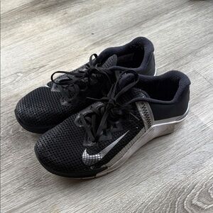 Nike Black and White Mesh Training Sneakers